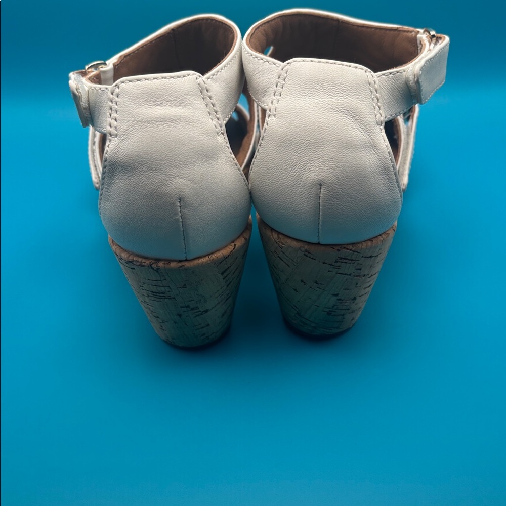 Clark’s Unstructured Plaza Strap Wedge White Leather Sandals, size 7, EUC - Picture 6 of 12